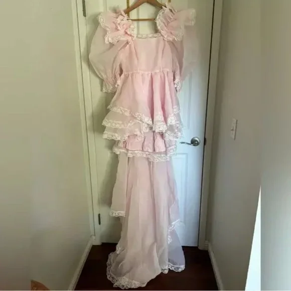 NWT Selkie Duchess Sugarfrill Dress in Baby Soft Pink size Small - Picture 2 of 10